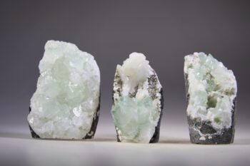 Apofylliet Aqua groene met witte Stilbiet