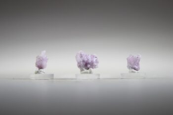 Apatiet lila of purperen