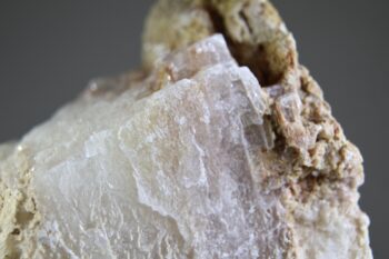 Agnitiet Maria glas (heldere seleniet) met Hematiet, Engelensteen - Afbeelding 2