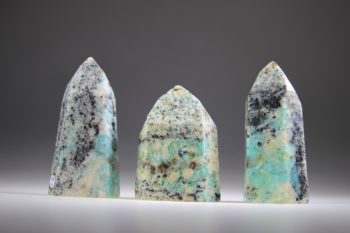 Amazoniet met Hessoniet Granaat