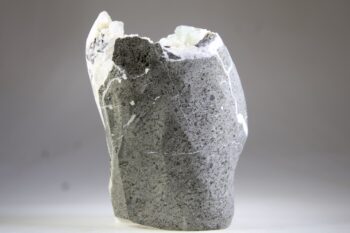 Apofylliet (zachtgroene) met Stilbiet en soms Scoleciet (Bron) - Afbeelding 7