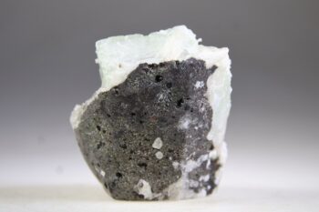 Apofylliet (Zeegroene) met Stilbiet en daarop Calciet kristalletjes (Realisatie) - Afbeelding 6