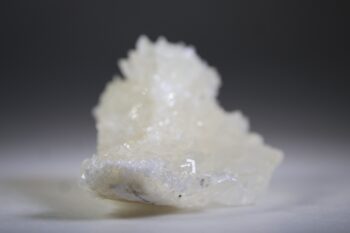 Calciet (wit) uit Indonesië - Afbeelding 3