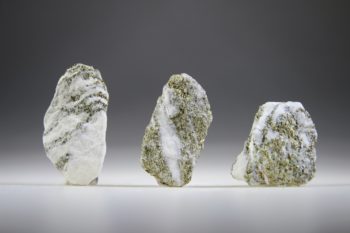 Dolomiet met Pyriet uit Zwitserland