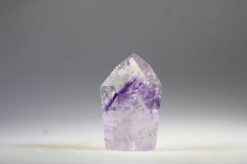 Amethistpunt met fantomen