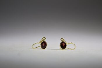 Granaat (Almandien) Oorhangers, facet geslepen Gold plated