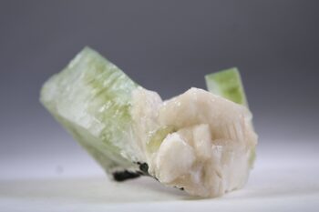 Apofylliet (groene) met Stilbiet en soms Heulandiet (Hieros Gamos) - Afbeelding 3