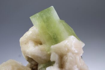 Apofylliet (groene) met Stilbiet en soms Heulandiet (Hieros Gamos) - Afbeelding 4