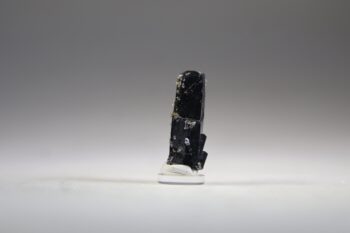 Ilvaïet (met wat rookkwarts) - Afbeelding 3