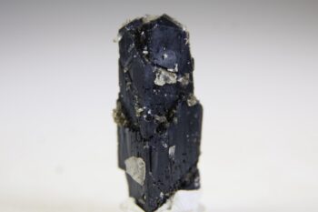 Ilvaïet (met wat rookkwarts) - Afbeelding 4