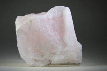 Mangano Calciet Ruw