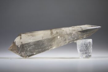 Vogelkristal of Phi-kristal Rookkwarts, 12 facet - Afbeelding 2