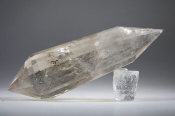 Vogelkristal of Phi-kristal Rookkwarts, 12 facet - Afbeelding 2