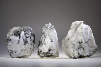 Regenboogmaansteen met Biotiet