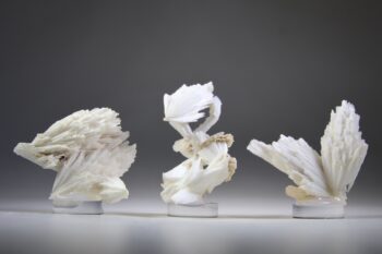 Scoleciet kristallen op zalmkleurige matrix - Afbeelding 4