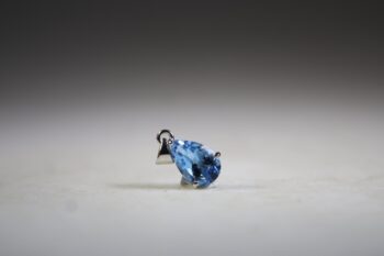 Topaas Swiss blauw hanger, facet geslepen - Afbeelding 2