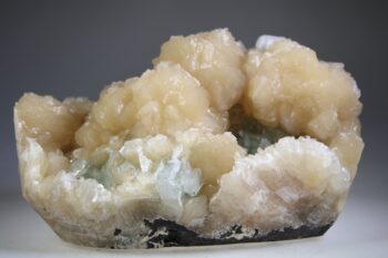 Apofylliet (Zeegroene) met Stilbiet en daarop Calciet kristalletjes (Realisatie) - Afbeelding 2